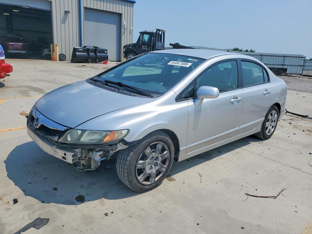 2010 HONDA CIVIC LX | 2HGFA1F51AH325383 | UPCARS