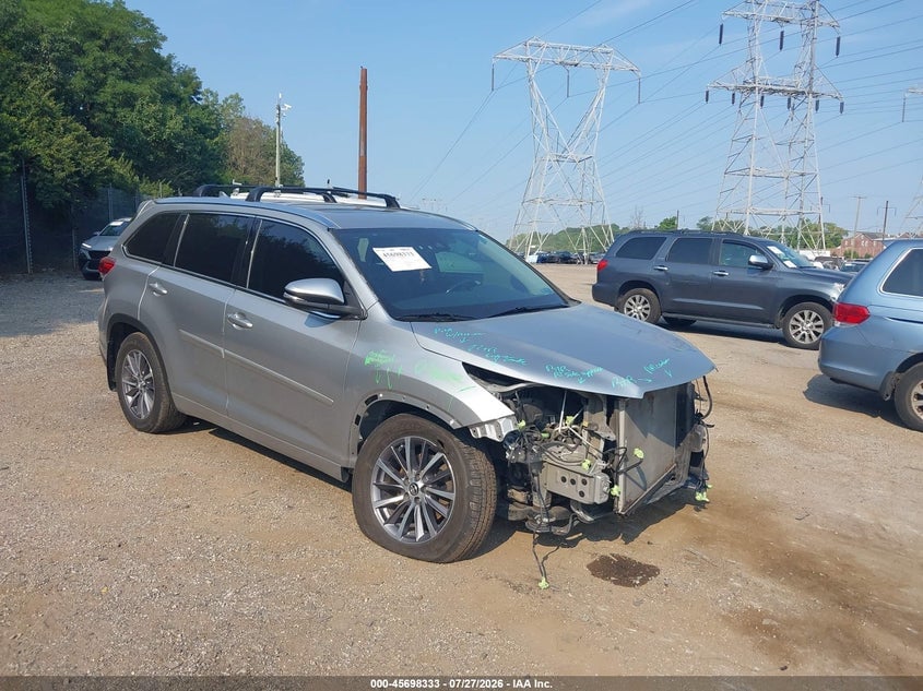 2017 TOYOTA HIGHLANDER XLE | 5TDJZRFH8HS400490 | UPCARS
