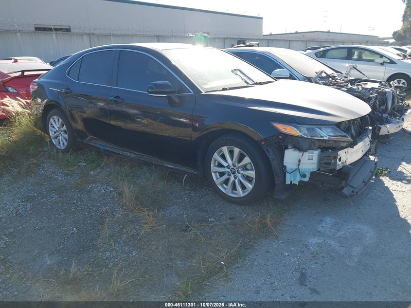 2018 TOYOTA CAMRY LE | 4T1B11HK3JU631963 | UPCARS
