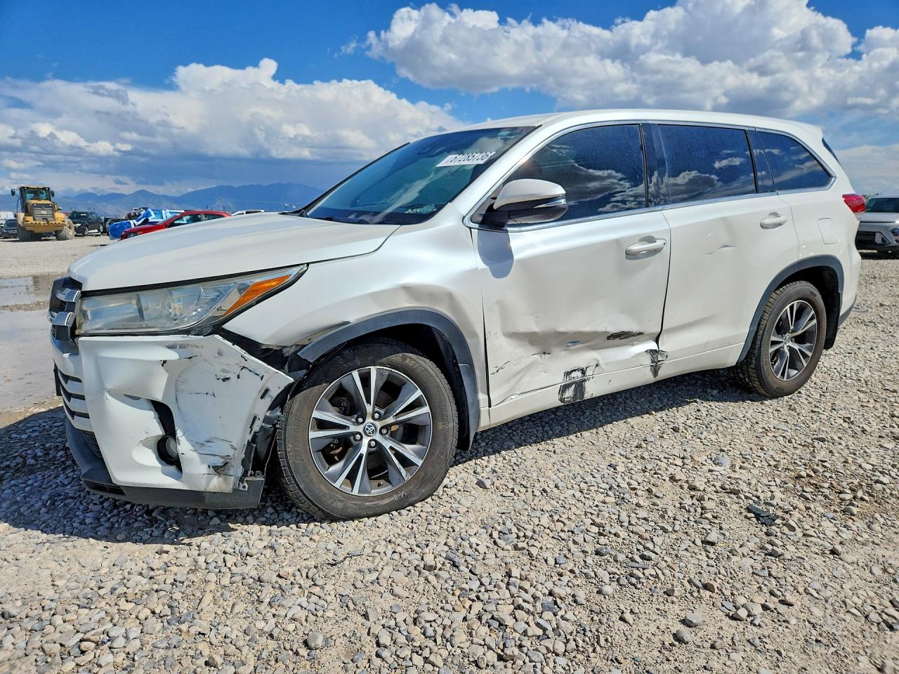 2017 TOYOTA HIGHLANDER LE PLUS | 5TDBZRFH5HS420863 | UPCARS
