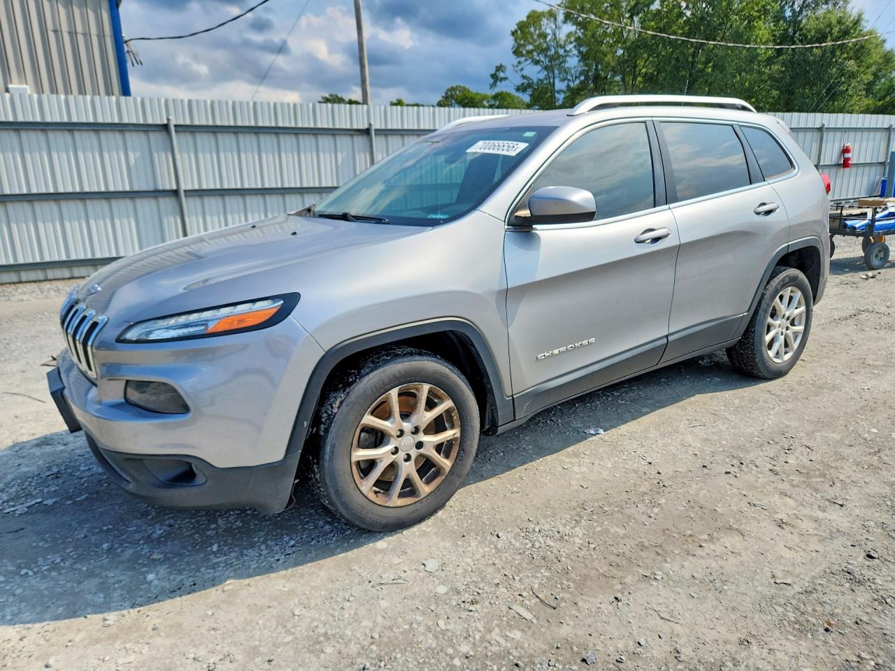 2016 JEEP CHEROKEE LATITUDE | 1C4PJLCB5GW136433 | UPCARS