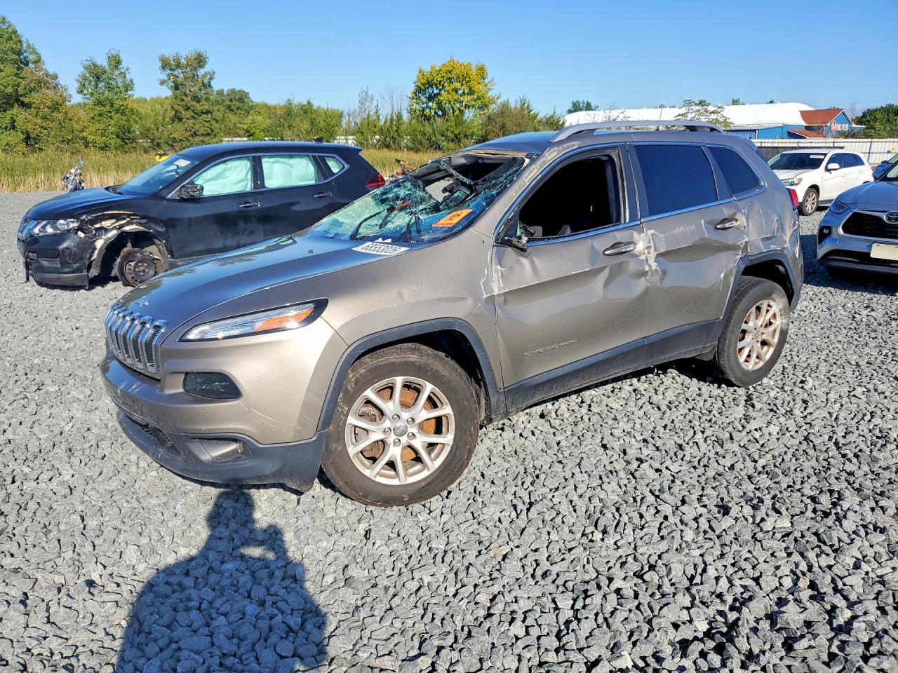 2016 JEEP CHEROKEE LATITUDE | 1C4PJMCS2GW268085 | UPCARS