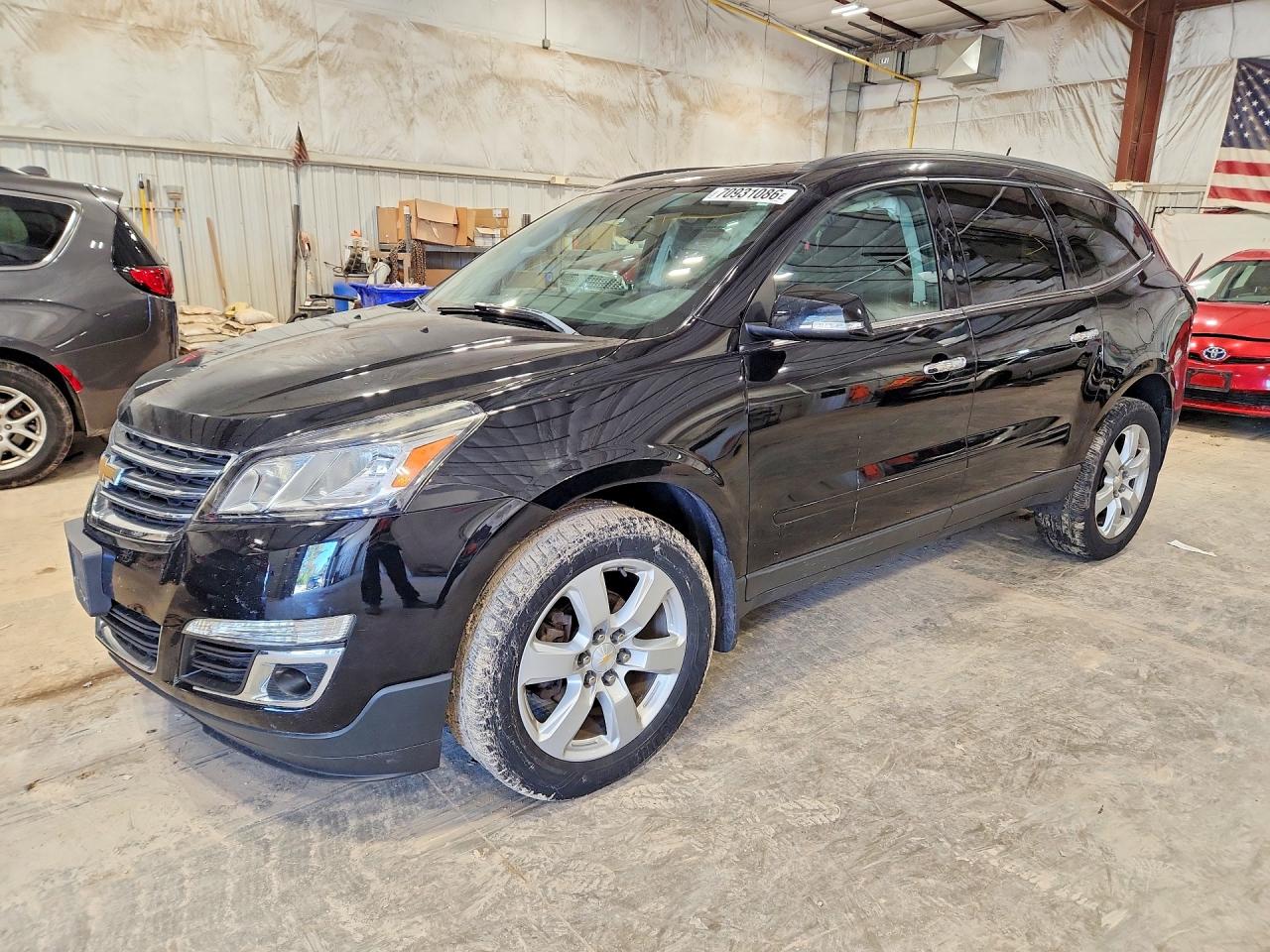 2017 CHEVROLET TRAVERSE LT | 1GNKVGKD2HJ252963 | UPCARS