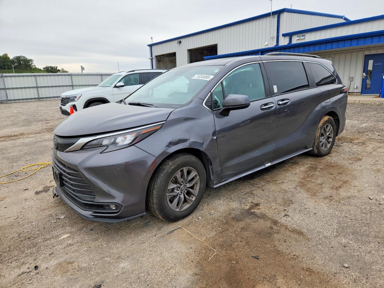 2025 TOYOTA SIENNA XLE 7-PASSENGER | 5TDYSKFC1SS155764 | UPCARS