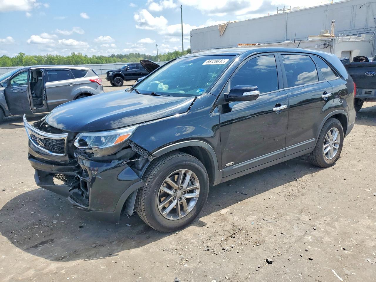 2015 KIA SORENTO LX | 5XYKTCA63FG651050 | UPCARS