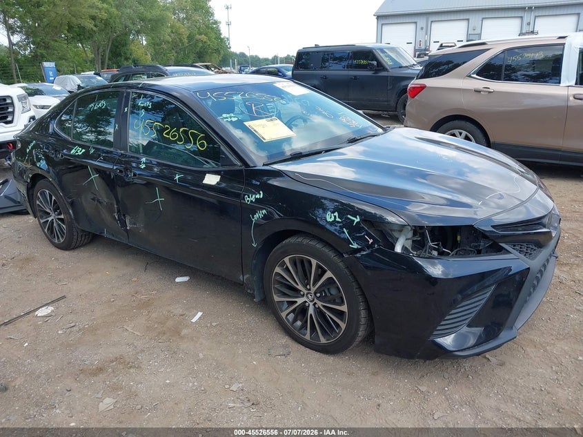 2018 TOYOTA CAMRY SE | 4T1B11HK7JU033360 | UPCARS