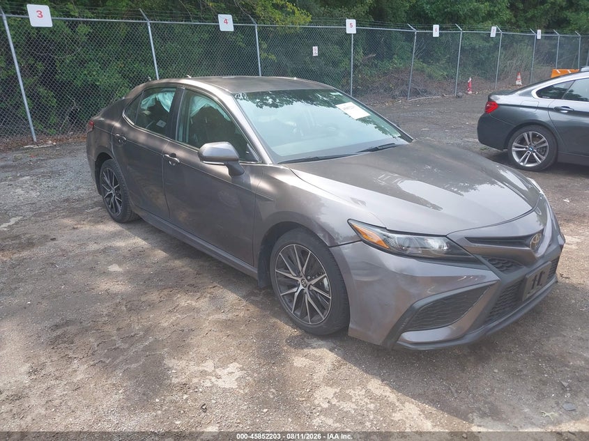 2024 TOYOTA CAMRY SE | 4T1G11AK4RU262428 | UPCARS