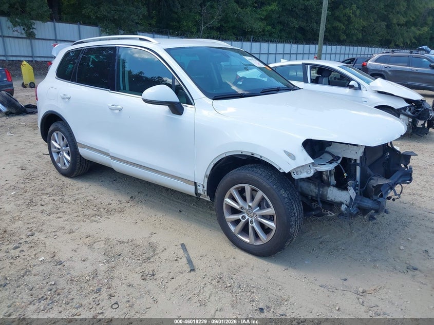 2014 VOLKSWAGEN TOUAREG 3.6L SPORT | WVGEF9BP0ED014253 | UPCARS