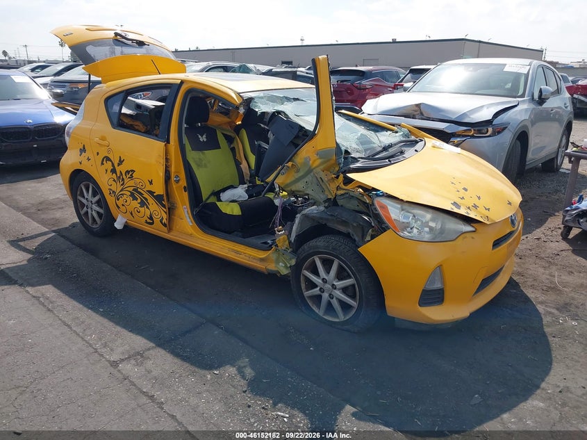 2014 TOYOTA PRIUS C THREE | JTDKDTB37E1079688 | UPCARS
