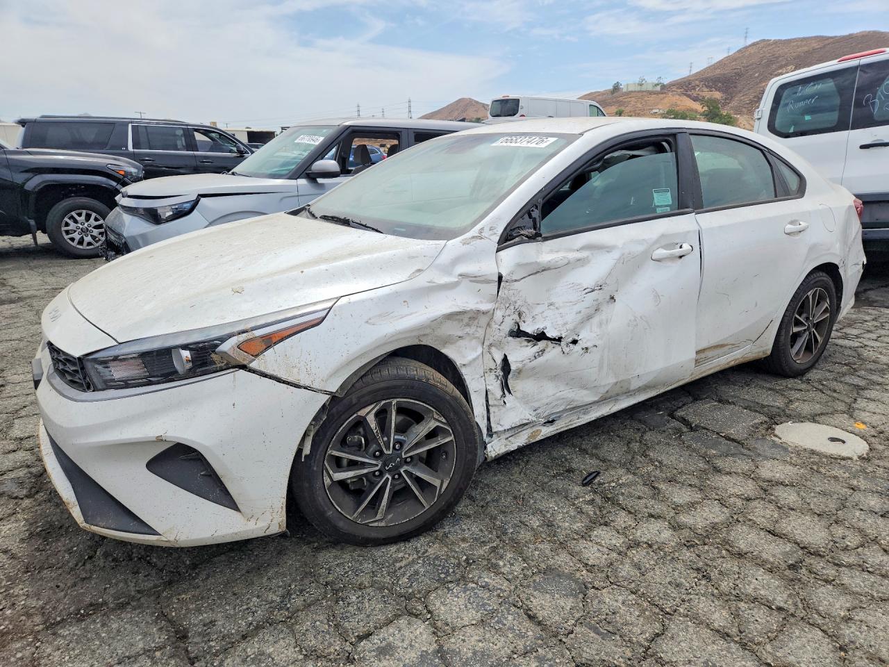 2023 KIA FORTE LXS | 3KPF24AD6PE616980 | UPCARS