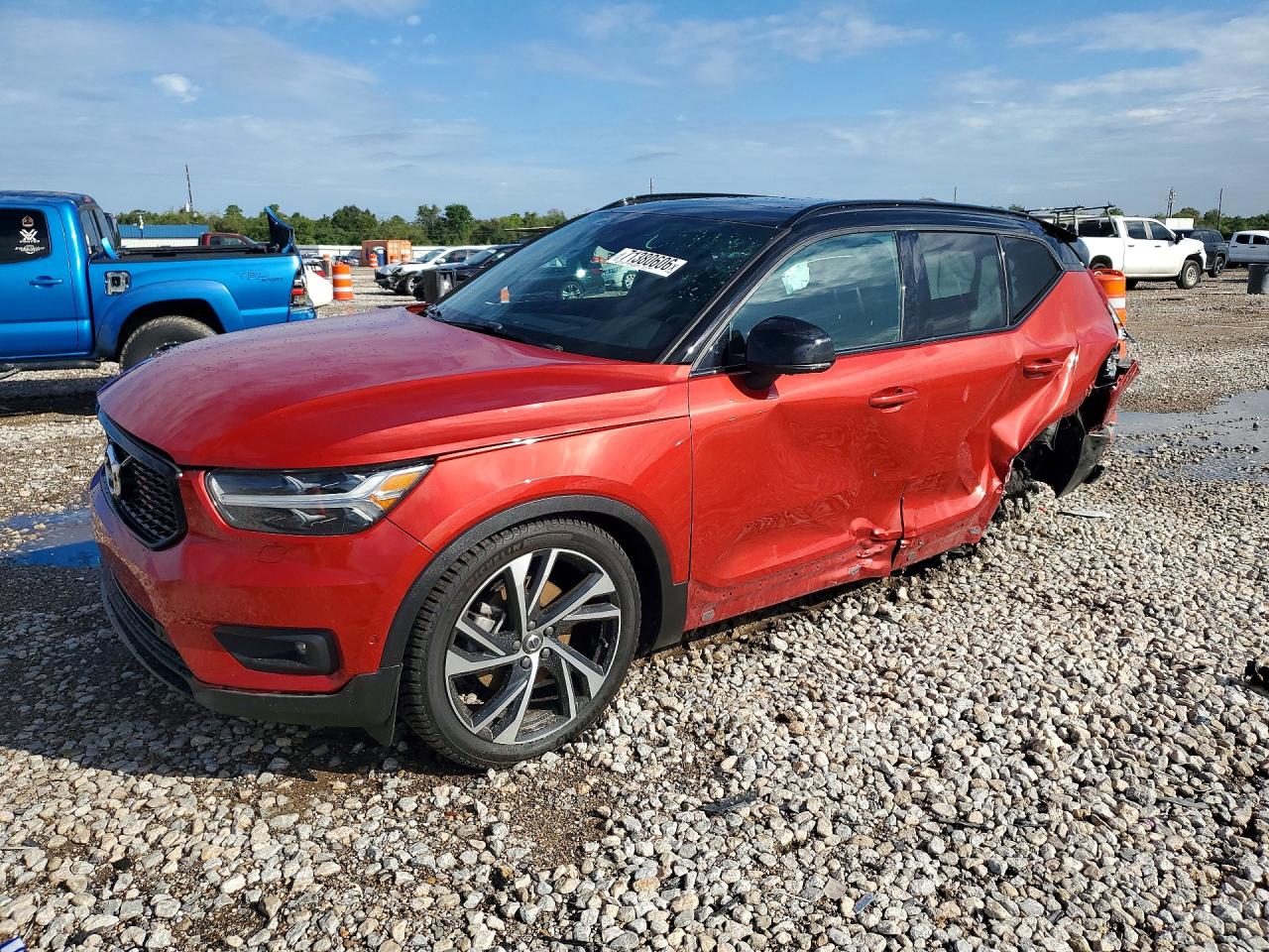 2021 VOLVO XC40 T5 R-DESIGN | YV4162UM1M2468211 | UPCARS
