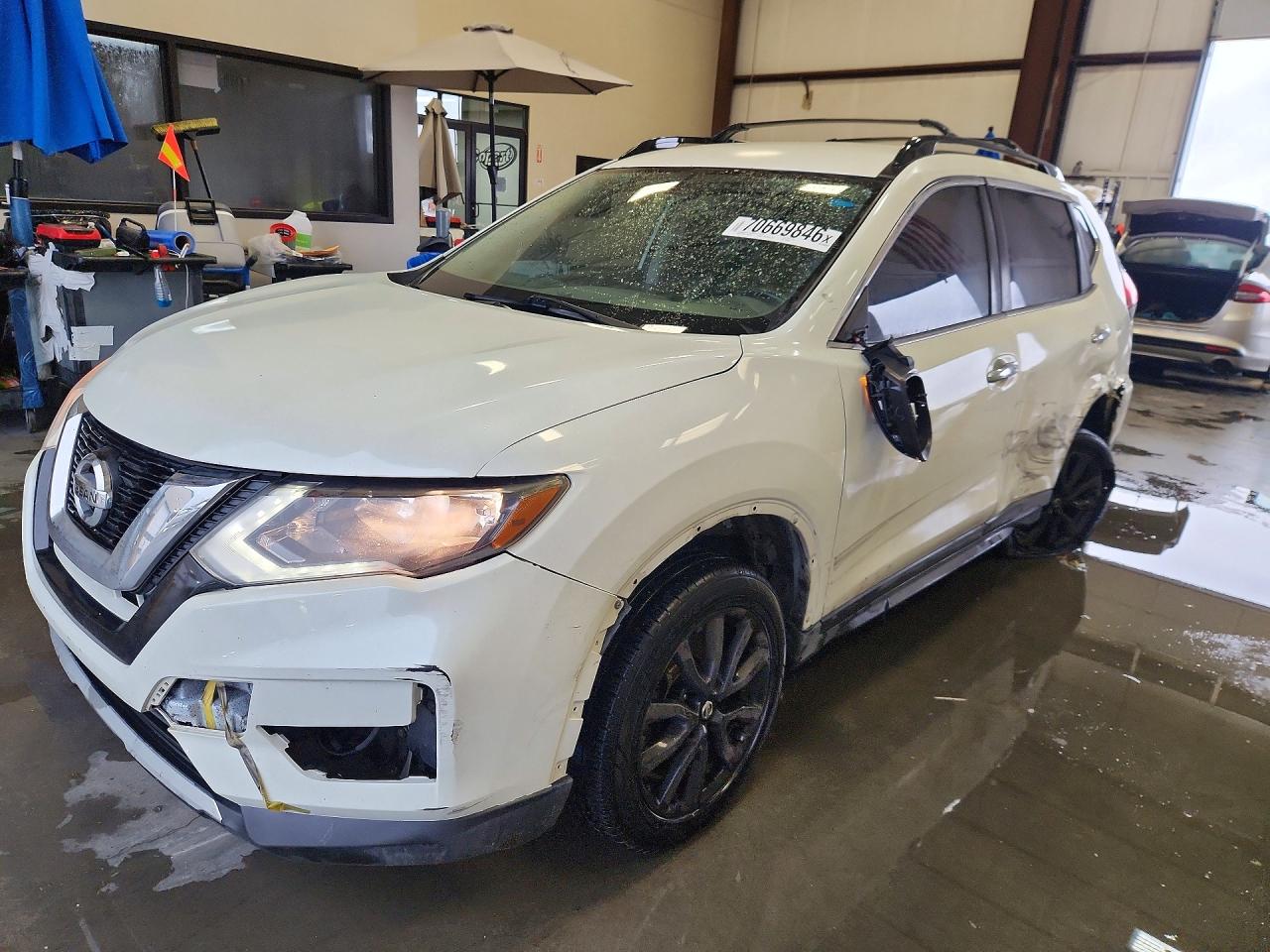 2017 NISSAN ROGUE SV | 5N1AT2MT0HC833850 | UPCARS
