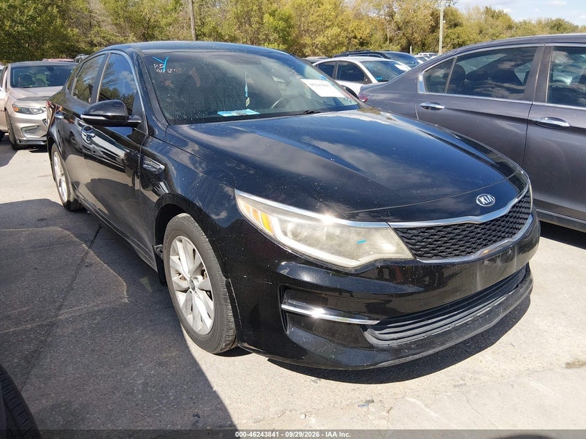 2018 KIA OPTIMA LX | 5XXGT4L30JG256481 | UPCARS