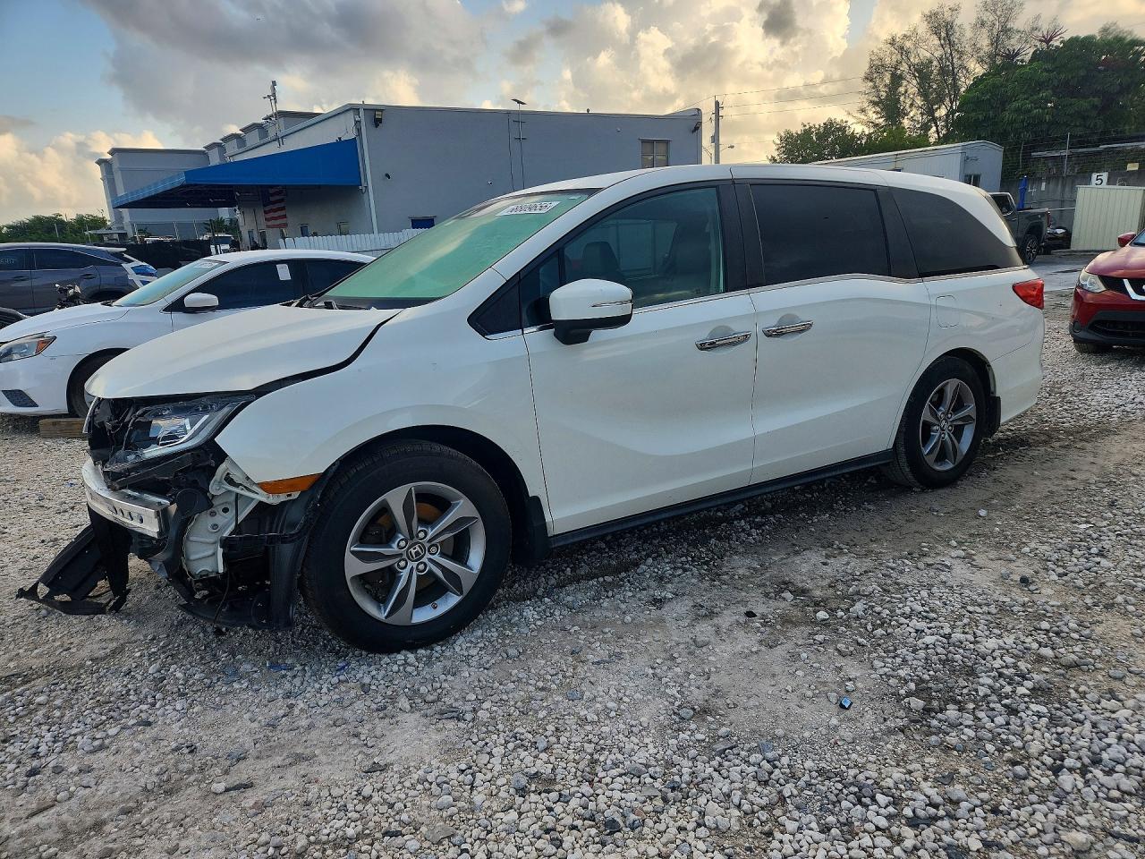 2018 HONDA ODYSSEY EXL | 5FNRL6H76JB017178 | UPCARS