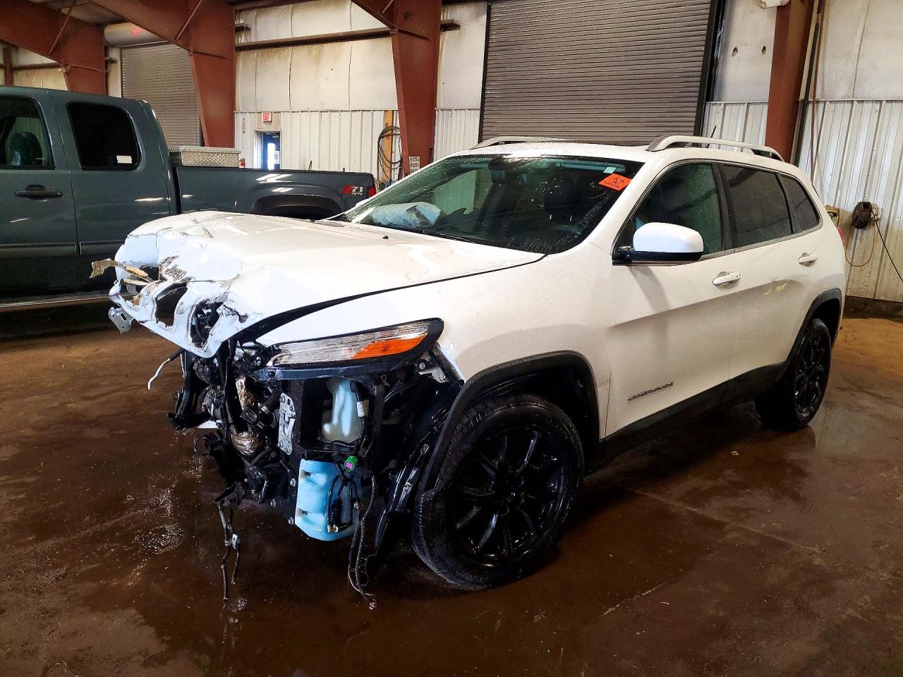 2014 JEEP CHEROKEE LATITUDE | 1C4PJLCS1EW321737 | UPCARS