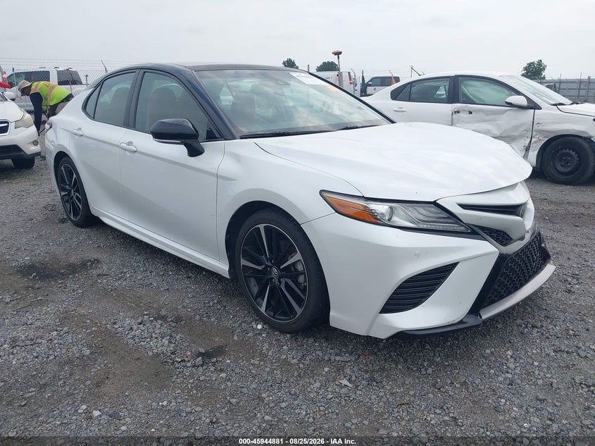 2018 TOYOTA CAMRY XSE | 4T1B61HK3JU042459 | UPCARS