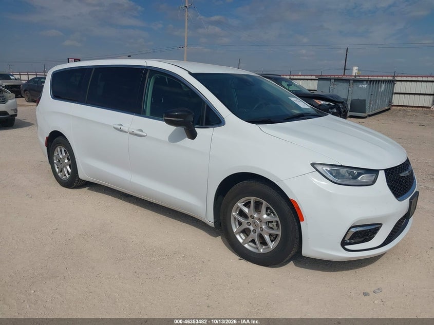 2024 CHRYSLER PACIFICA TOURING L | 2C4RC1BG4RR182206 | UPCARS