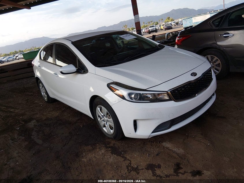 2018 KIA FORTE LX | 3KPFK4A79JE183589 | UPCARS