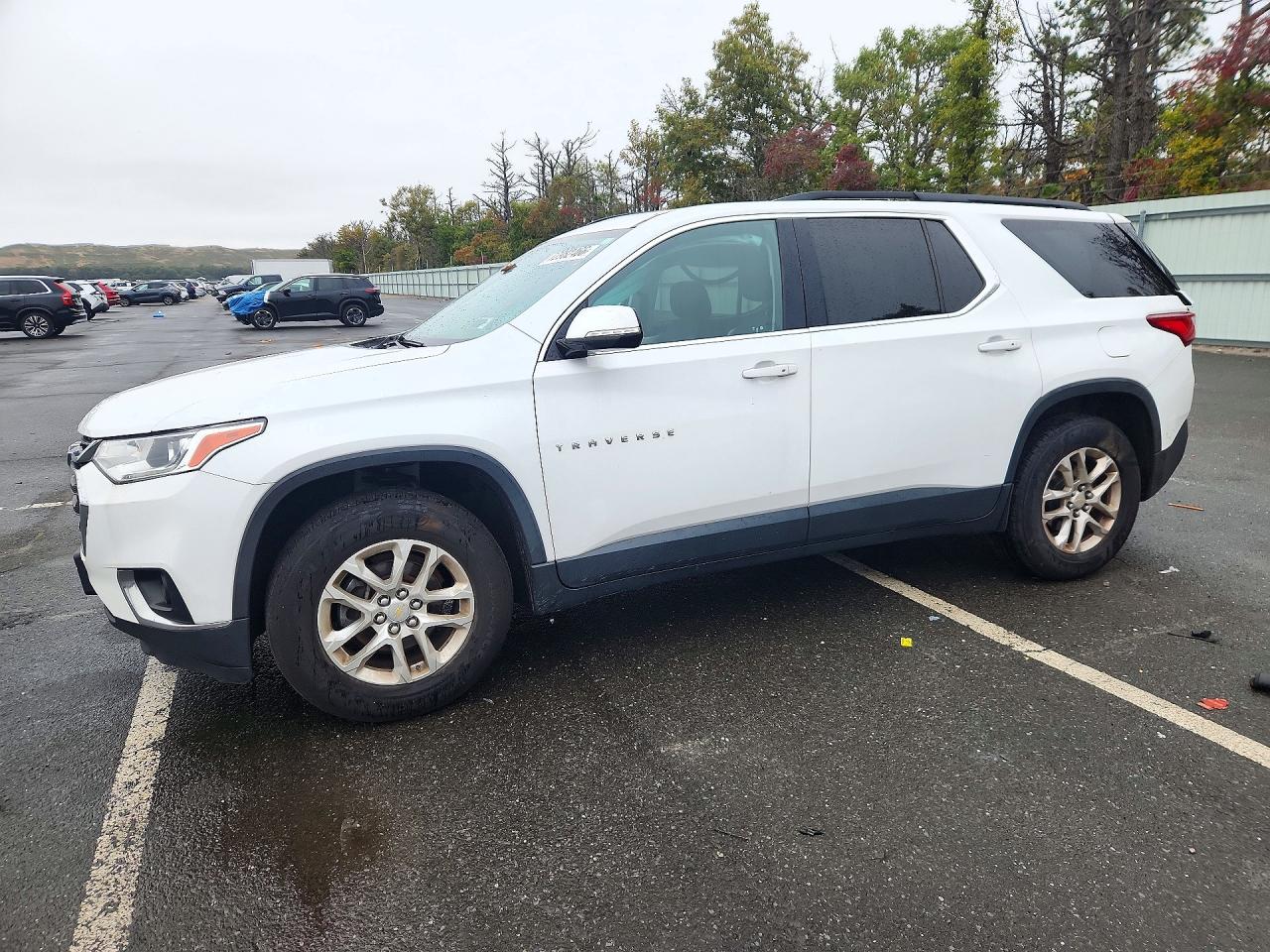 2019 CHEVROLET TRAVERSE LT | 1GNERGKW3KJ313294 | UPCARS