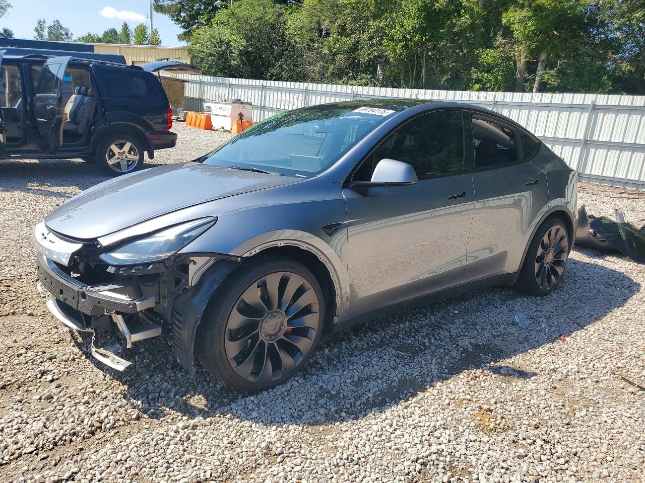 2024 TESLA MODEL Y | 7SAYGDEF6RA321140 | UPCARS