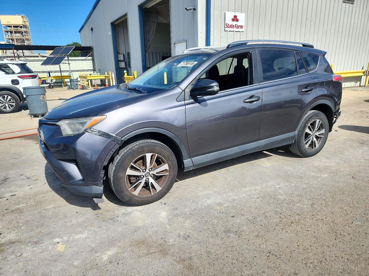 2018 TOYOTA RAV4 XLE | JTMWFREV2JJ164640 | UPCARS