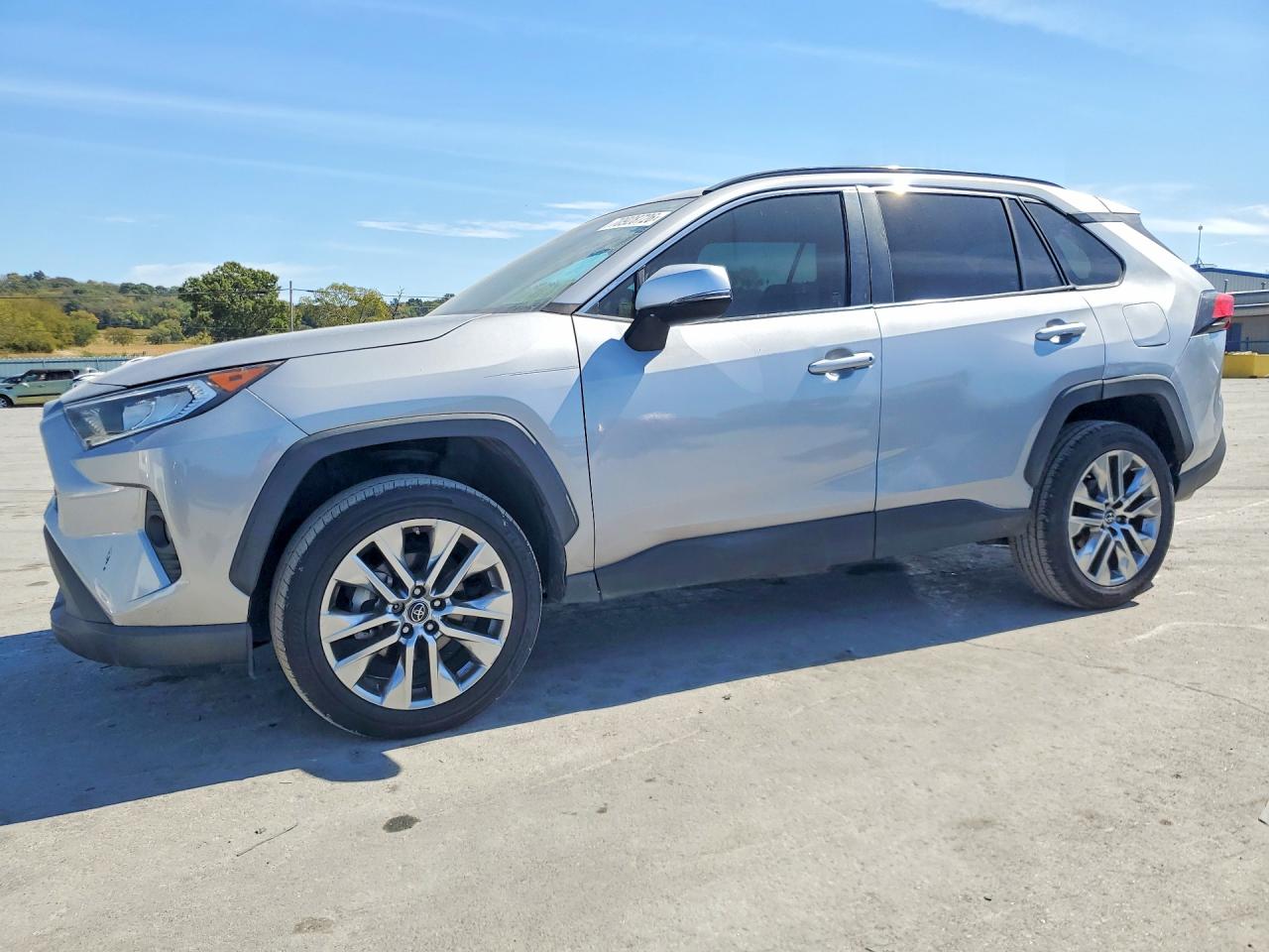 2019 TOYOTA RAV4 XLE PREMIUM | 2T3C1RFV8KC011880 | UPCARS