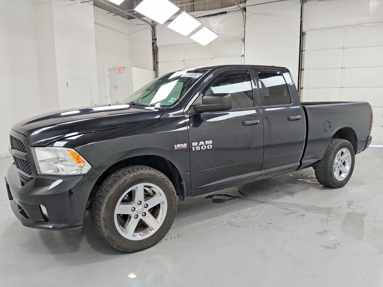 2017 RAM 1500 ST | 1C6RR7FT8HS739888 | UPCARS