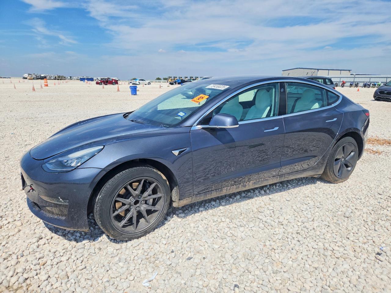 2019 TESLA MODEL 3 | 5YJ3E1EA0KF486092 | UPCARS