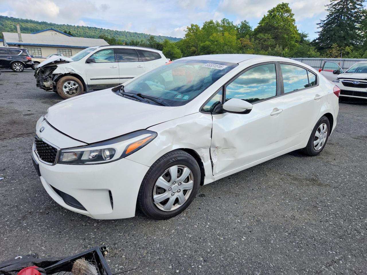 2017 KIA FORTE LX | 3KPFL4A78HE039944 | UPCARS