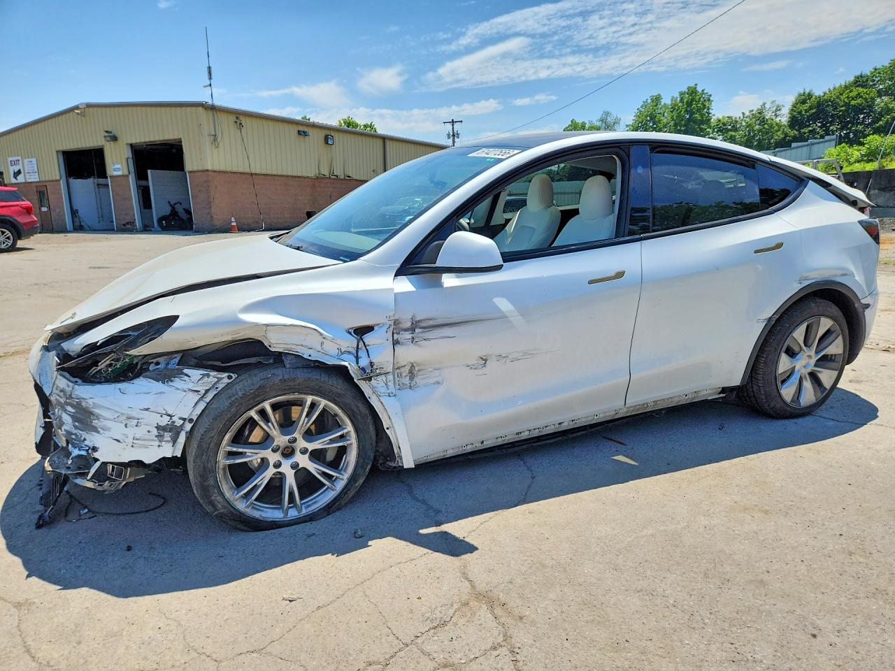 2023 TESLA MODEL Y | 7SAYGDEE7PA172239 | UPCARS