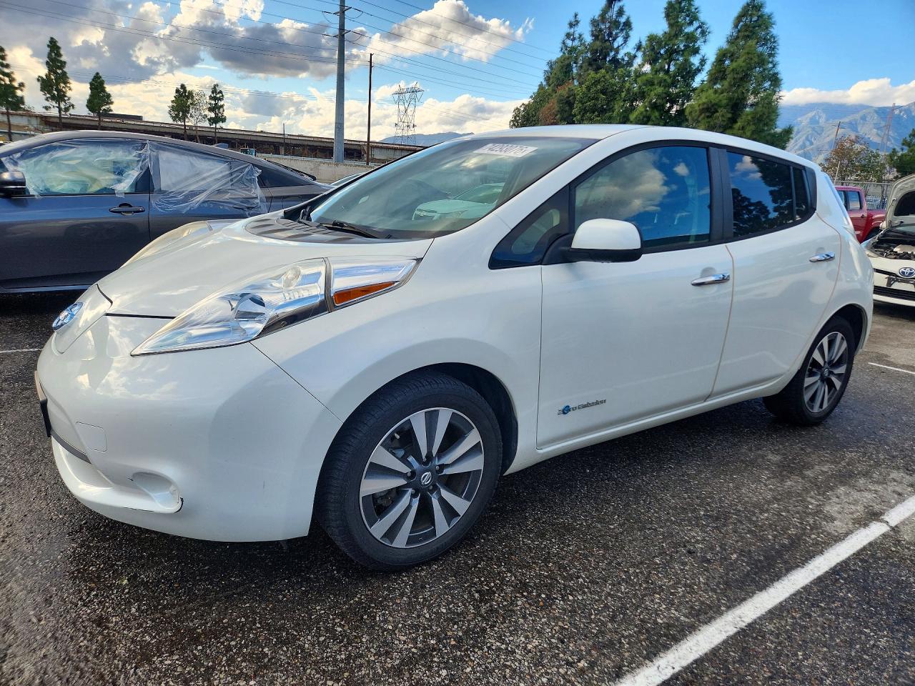 2016 NISSAN LEAF SV | 1N4BZ0CP8GC305722 | UPCARS