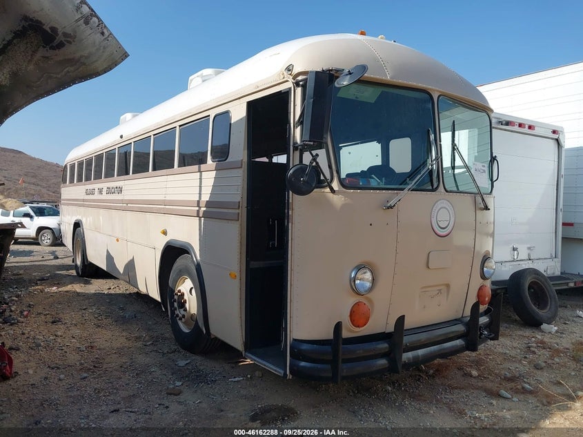 1987 CROWN COACH BUS  CHASSIS | 1C9HL14A6HC102247 | UPCARS