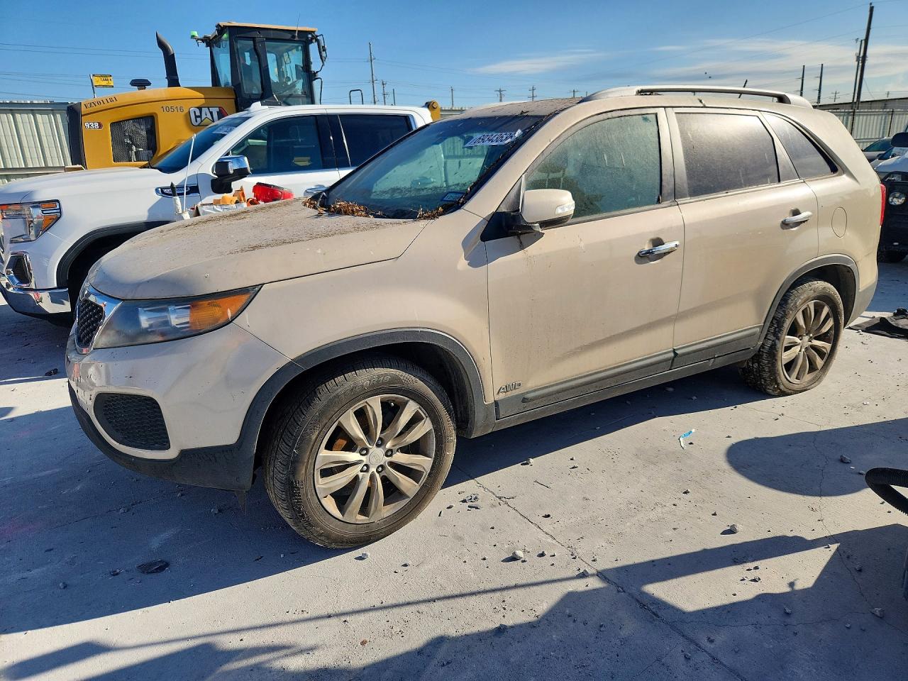 2011 KIA SORENTO LX | 5XYKTDA29BG096036 | UPCARS