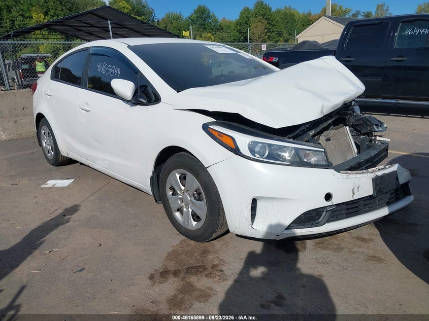 2018 KIA FORTE LX | 3KPFL4A77JE235069 | UPCARS