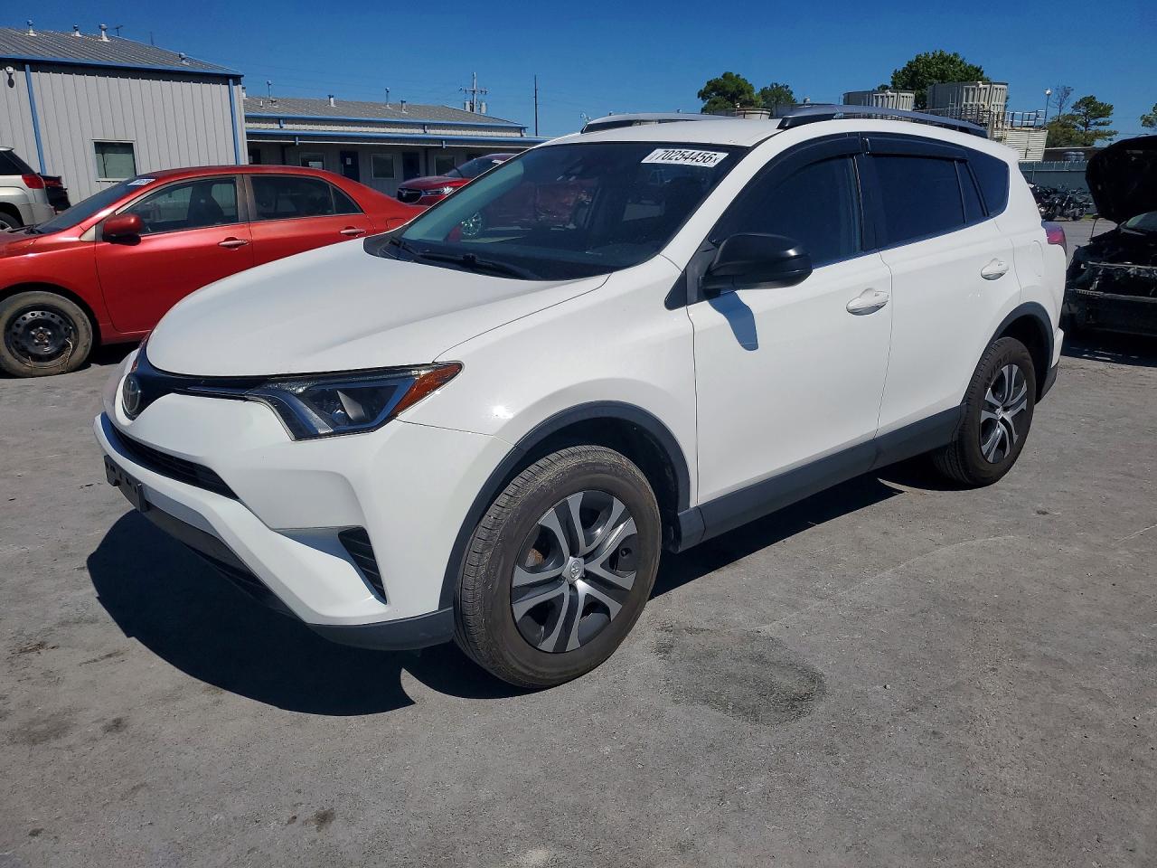 2018 TOYOTA RAV4 LE | JTMBFREV0JJ218435 | UPCARS