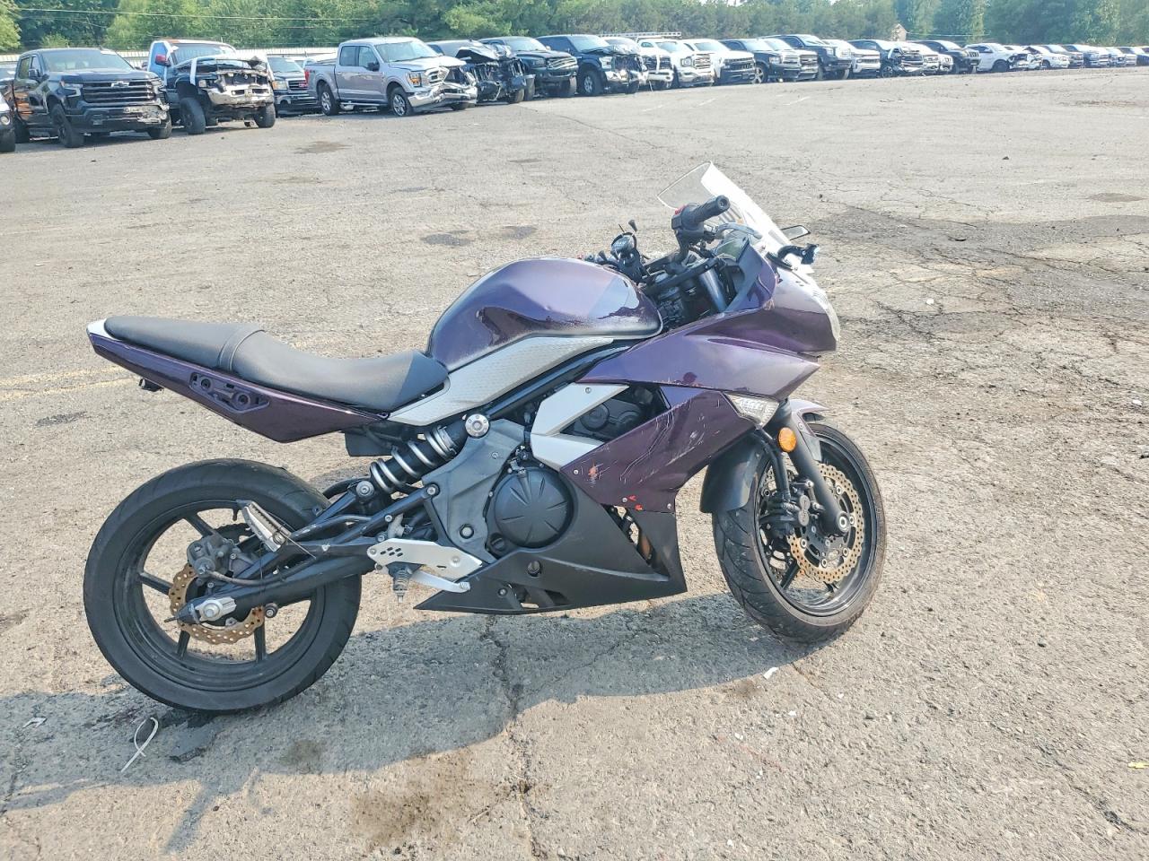 2011 KAWASAKI EX C | JKAEXEC18BDA67649 | UPCARS