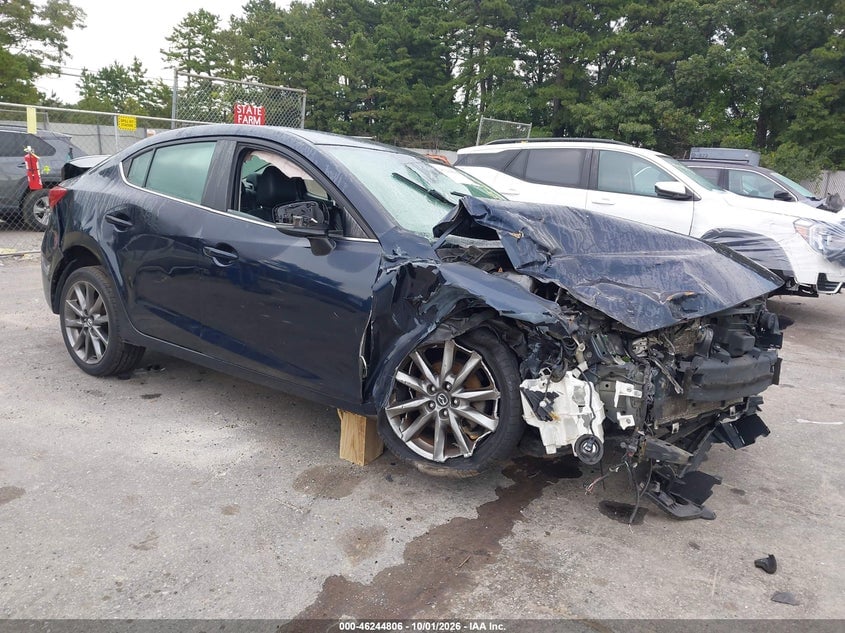 2018 MAZDA MAZDA3 TOURING | 3MZBN1V3XJM178464 | UPCARS