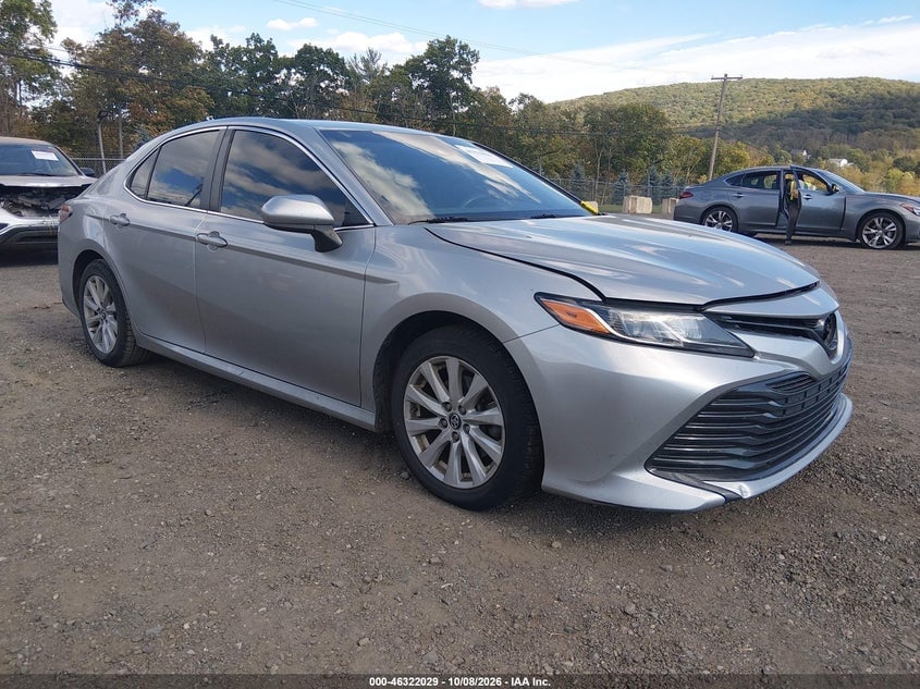 2018 TOYOTA CAMRY LE | 4T1B11HK7JU074832 | UPCARS