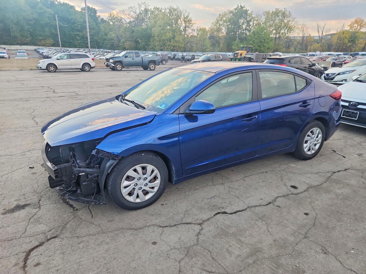 2019 HYUNDAI ELANTRA SE | 5NPD74LF5KH417463 | UPCARS