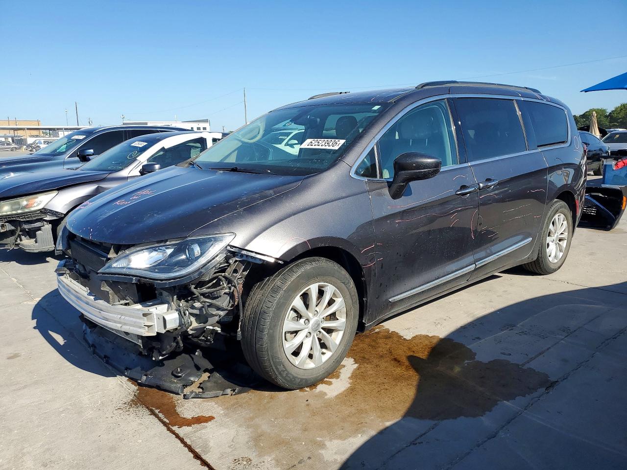 2017 CHRYSLER PACIFICA TOURING L | 2C4RC1BG2HR684548 | UPCARS