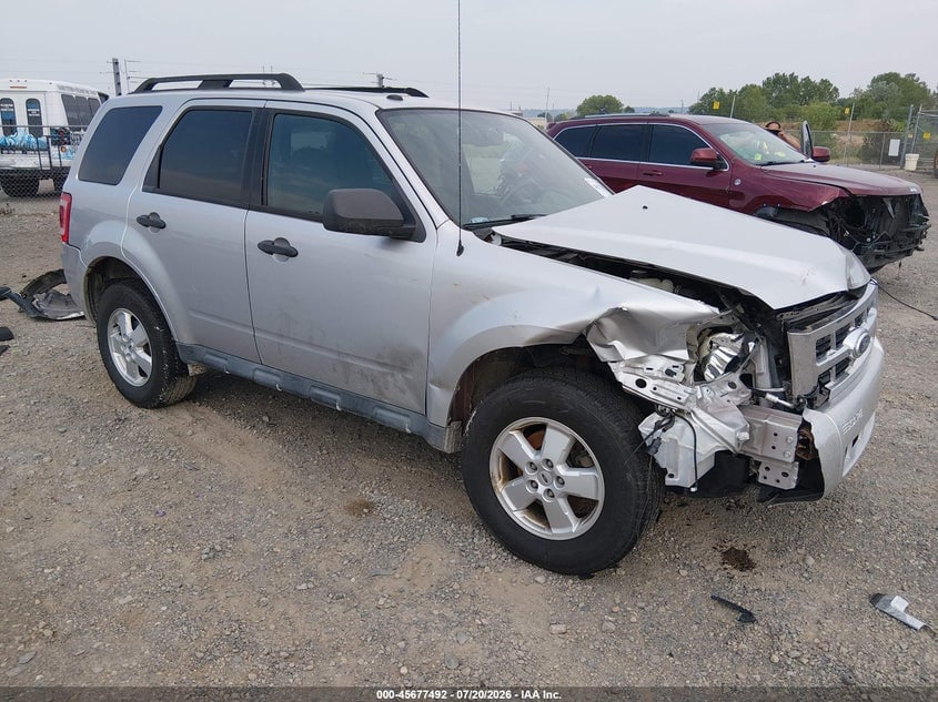 2010 FORD ESCAPE XLT | 1FMCU0D71AKC64838 | UPCARS