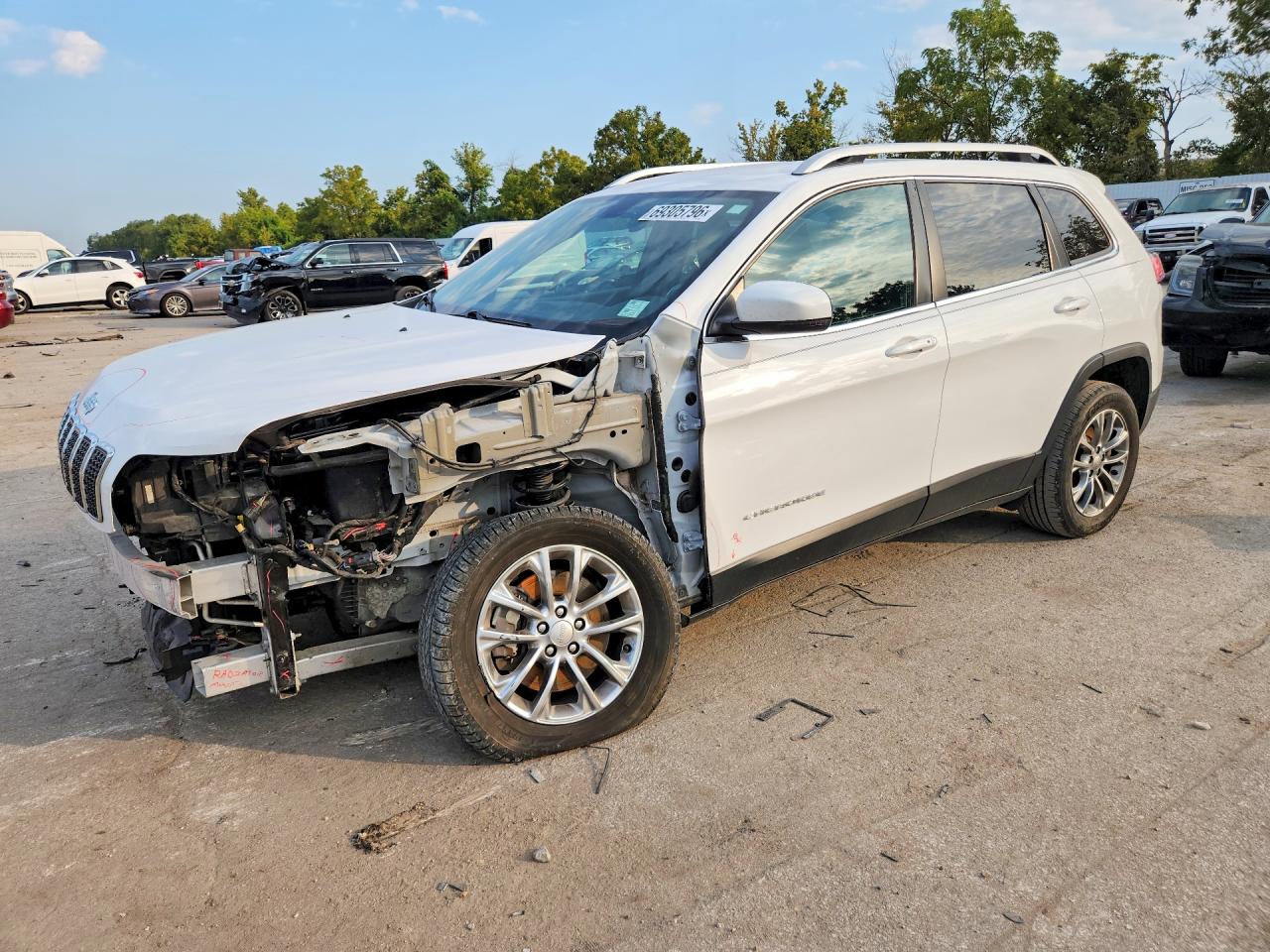 2019 JEEP CHEROKEE LATITUDE PLUS | 1C4PJLLX3KD216040 | UPCARS