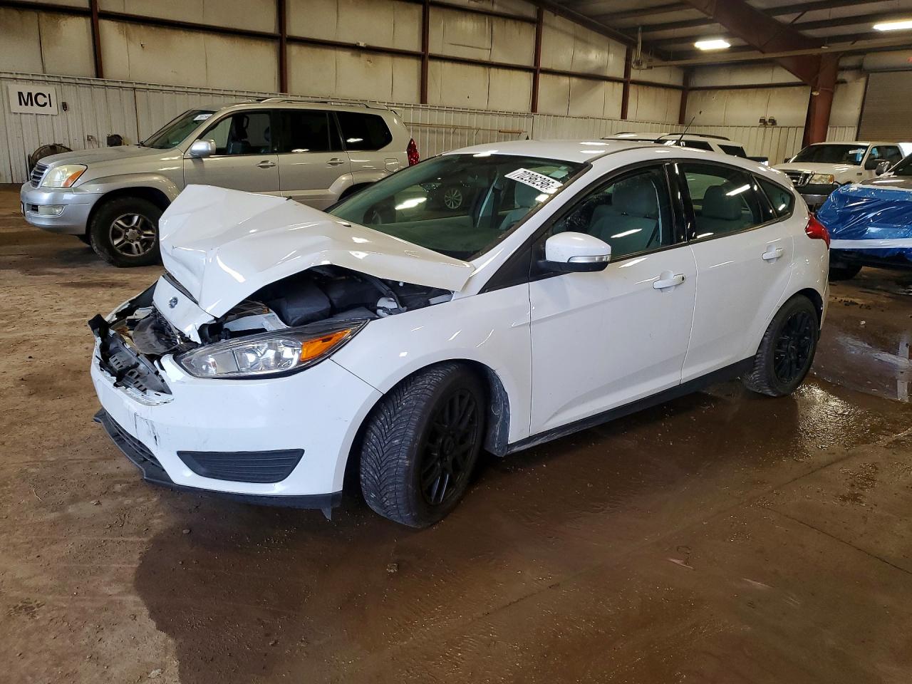 2016 FORD FOCU SE | 1FADP3K29GL229725 | UPCARS