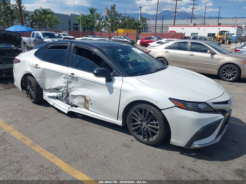 2022 TOYOTA CAMRY XSE HYBRID | 4T1K31AK1NU042209 | UPCARS