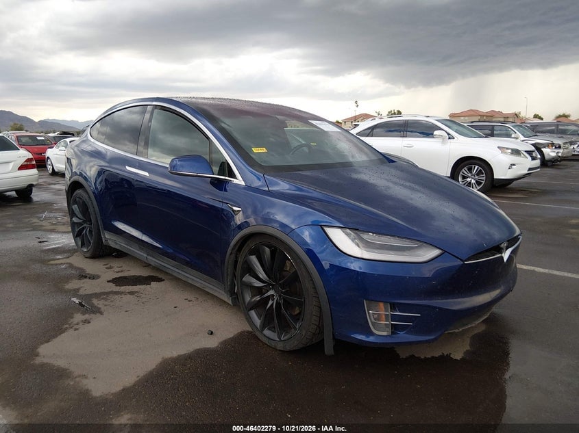 2020 TESLA MODEL X LONG RANGE DUAL MOTOR ALL-WHEEL DRIVE/LONG RANGE PLUS DUAL MOTOR ALL-WHEEL DRIVE | 5YJXCAE25LF303240 | UPCARS
