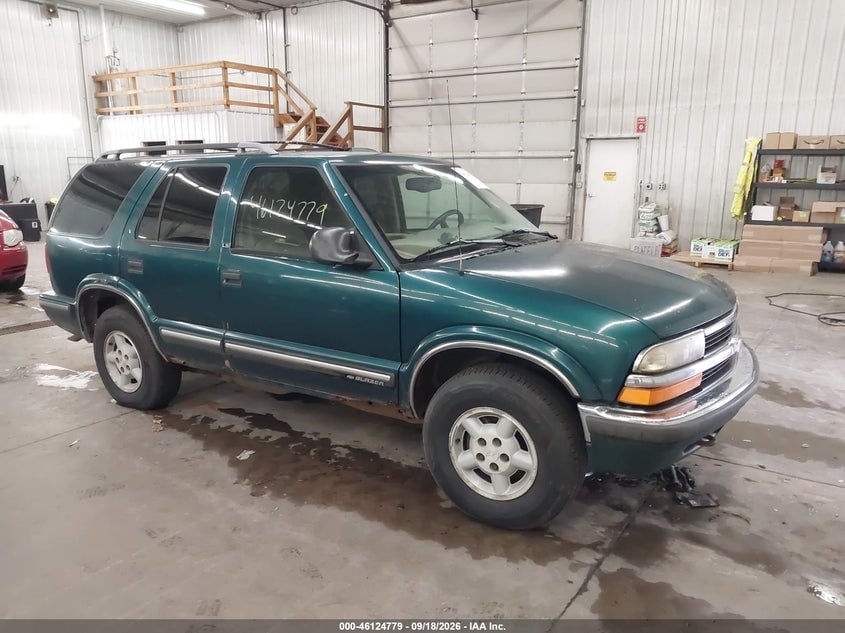 1998 CHEVROLET BLAZER LS | 1GNDT13W3W2211664 | UPCARS