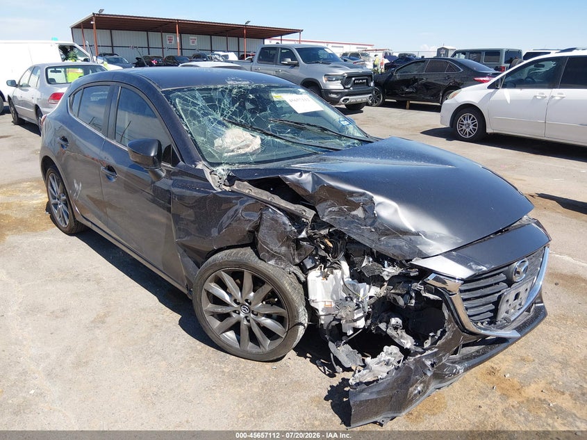 2018 MAZDA MAZDA3 TOURING | 3MZBN1L3XJM234115 | UPCARS