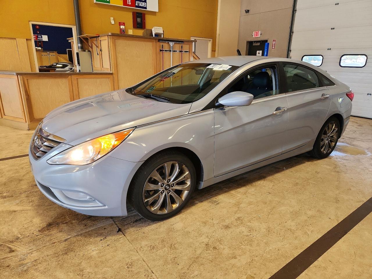 2011 HYUNDAI SONATA SE | 5NPEC4AC1BH264010 | UPCARS
