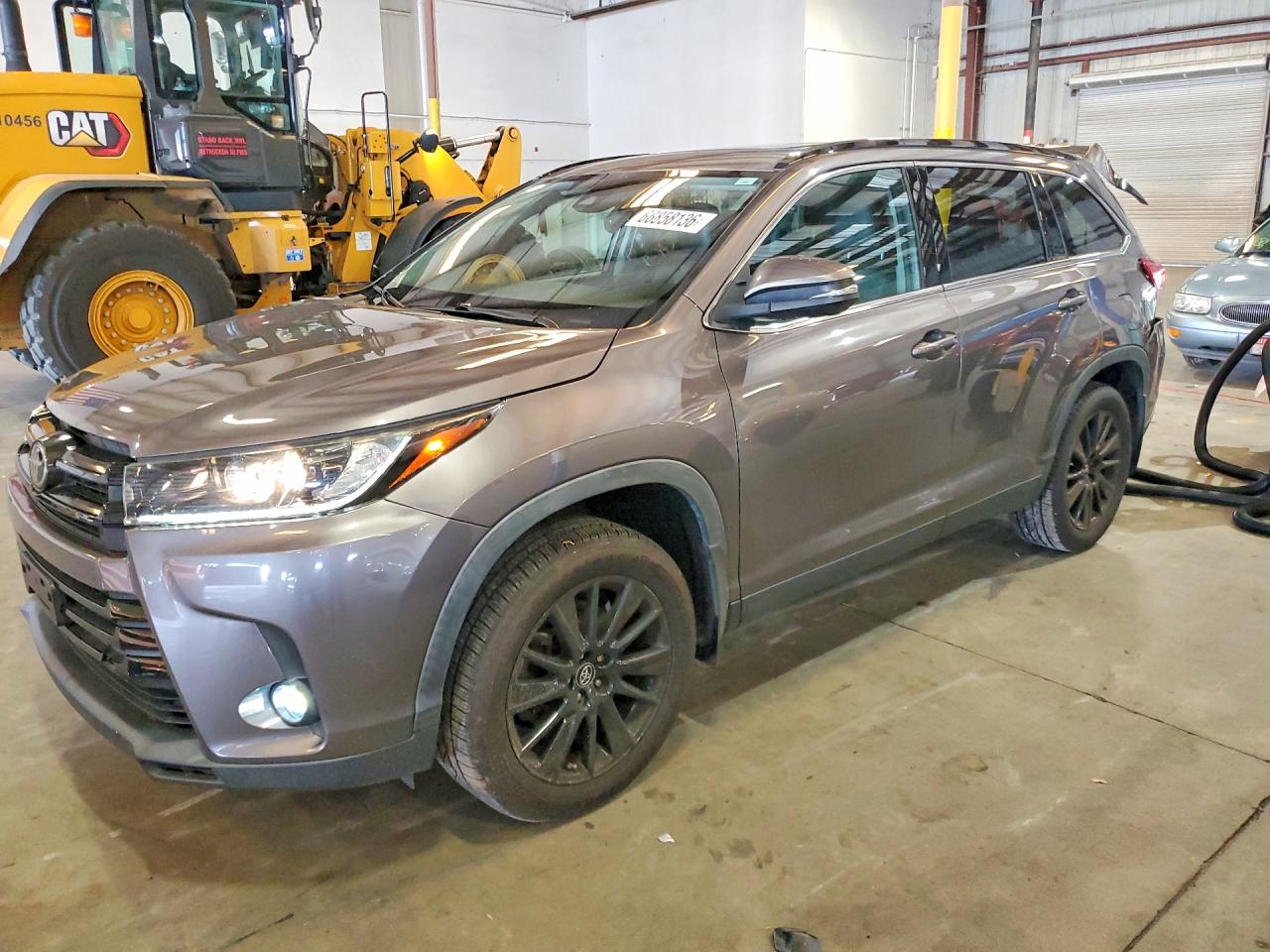 2019 TOYOTA HIGHLANDER SE | 5TDJZRFH2KS620456 | UPCARS