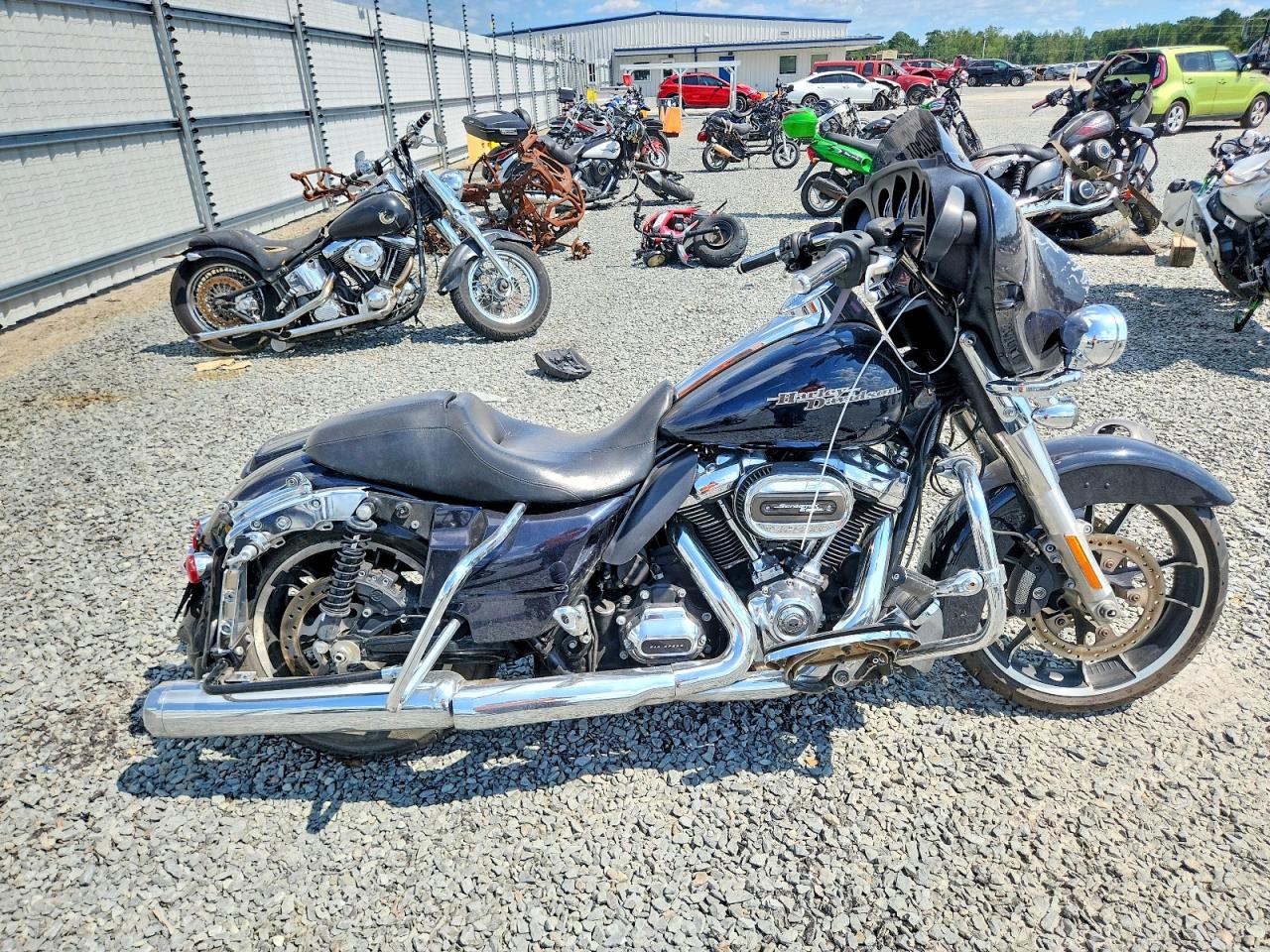 2019 HARLEY-DAVIDSON FL | 1HD1KBC19KB677407 | UPCARS